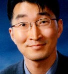 This is a headshot of Deok-Ho Kim.