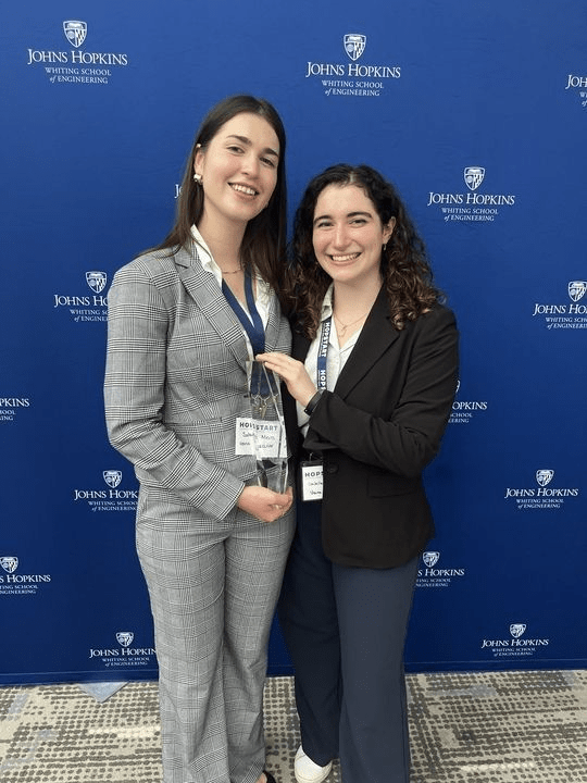Isabella Menendez and Sabine Meurs, founders of Veina Vascular